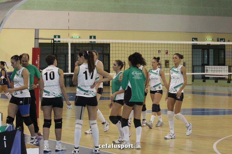 111030 volley 143_tn.jpg